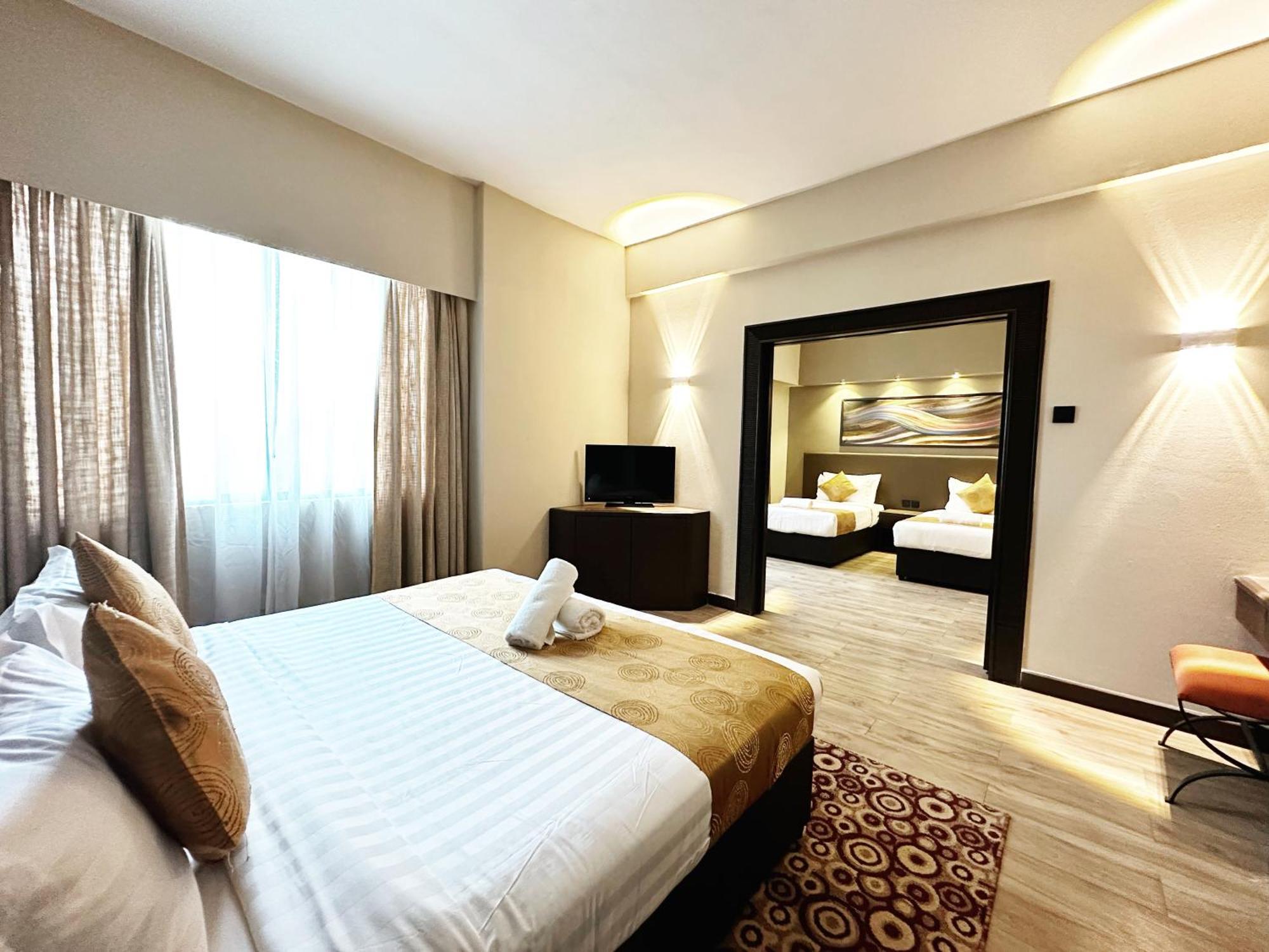 Regalpark Hotel Kuala Lumpur Ngoại thất bức ảnh