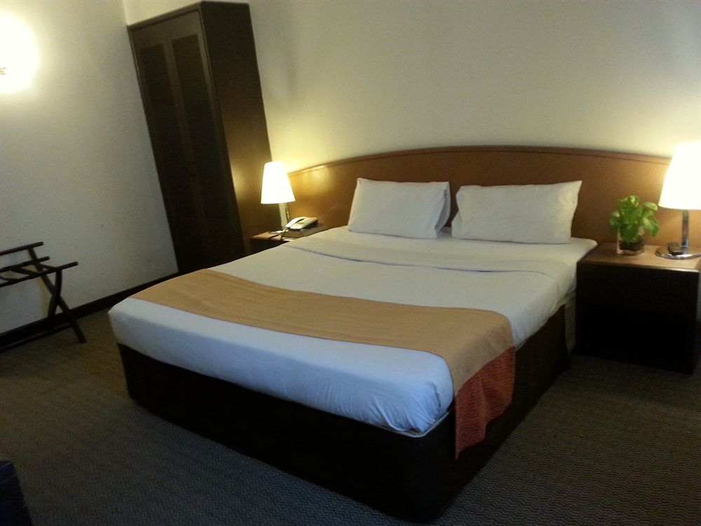 Regalpark Hotel Kuala Lumpur Ngoại thất bức ảnh